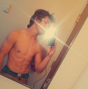 Meet your Posher, Jayson